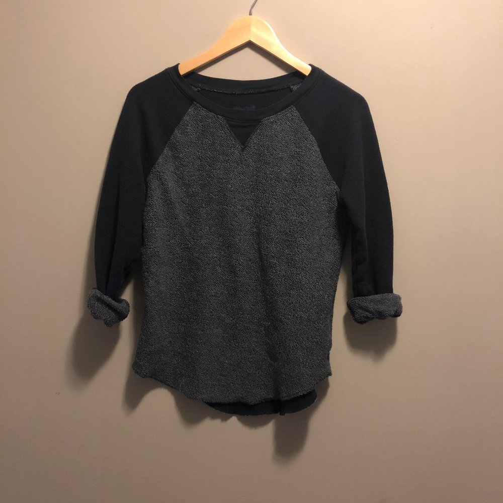 ✨ NWOT AE Jegging Sweatshirt